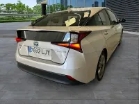 Begagnad Toyota Prius 122 HK (89 kW) 2020 Brun Halvkombi