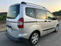Usado Ford Tourneo Connect Trend 95 CV (69 kW) 2015 Gris / plata Monovolumen