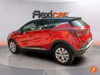 Usado Renault Captur Zen 140 CV (102 kW) 2021 Rojo SUV