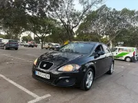 Usado Seat Leon Reference 105 CV (77 kW) 2011 Negro Utilitario