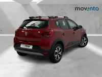 Usado Dacia Sandero Expression 101 CV (74 kW) 2023 Rojo Berlina