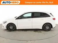 Usado Mercedes B180 AMG line 116 CV (85 kW) 2022 Blanco Monovolumen