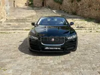 Usado Jaguar XE Prestige 200 CV (147 kW) 2017 Negro Berlina