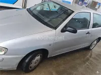 Usado Seat Ibiza Stella 60 CV (44 kW) 2000 Gris / plata Utilitario