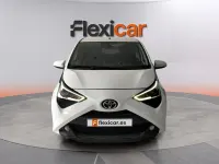 Usado Toyota Aygo X-play 72 CV (52 kW) 2019 Blanco Utilitario
