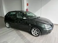Usado Seat Ibiza Sport 100 CV (73 kW) 2002 Verde Utilitario