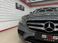 Usado Mercedes E220 194 CV (142 kW) 2017 Gris Berlina