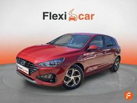 Usado Hyundai i30 116 CV (85 kW) 2021 Rojo Berlina
