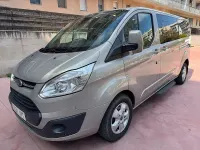 Usado Ford Tourneo Trend 170 CV (125 kW) 2017 Beige Monovolumen