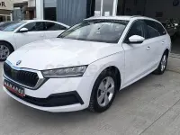Usado Skoda Octavia Ambition 115 CV (84 kW) 2020 Blanco Familiar