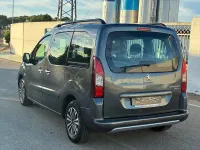 Usado Peugeot Partner Tepee Style 92 CV (67 kW) 2015 Negro Monovolumen