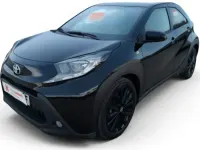 Usado Toyota Aygo X Play 72 CV (52 kW) 2023 Negro SUV