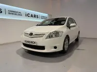 Usado Toyota Auris Active 90 CV (66 kW) 2012 Blanco Berlina