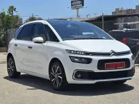 Usado Citroën C4 Picasso Shine 120 CV (88 kW) 2018 Blanco Monovolumen