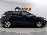Usado Peugeot 208 Allure 102 CV (75 kW) 2024 Negro Utilitario