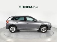 Usado Skoda Kamiq 110 CV (80 kW) 2022 Gris SUV