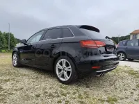 Usado Audi A3 150 CV (110 kW) 2018 Negro Berlina