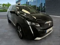 Usado Peugeot 5008 GT 131 CV (96 kW) 2023 Negro SUV