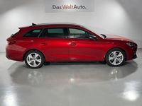 Usado Seat Leon FR 150 CV (110 kW) 2024 Rojo Familiar