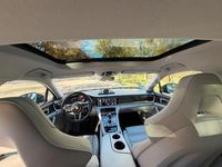 Usado Porsche Panamera Sport Turismo 462 CV (339 kW) 2019 Gris / plata Familiar