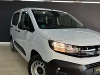Usado Opel Combo Life Business Edition 102 CV (75 kW) 2024 Blanco Monovolumen