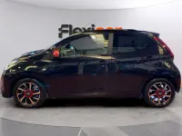 Usado Toyota Aygo x-style 72 CV (52 kW) 2021 Negro Utilitario