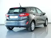 Usado Ford Fiesta Limited 75 CV (55 kW) 2021 Gris Utilitario