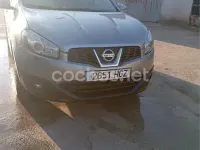 Usado Nissan Qashqai Visia 106 CV (77 kW) 2011 Gris / plata SUV