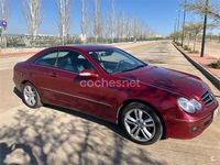 Usado Mercedes CLK200 Avantgarde 163 CV (119 kW) 2007 Granate Coupe