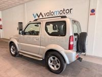 Usado Suzuki Jimny 86 CV (63 kW) 2007 Gris / plata SUV