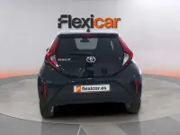 Usado Toyota Aygo X Play 72 CV (52 kW) 2024 Negro SUV