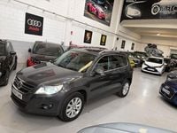 Usado VW Tiguan 140 HP (102 kW) 2008 Cinzento SUV