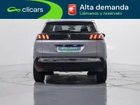 Usado Peugeot 3008 Allure 136 CV (100 kW) 2024 Plateado SUV