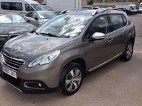 Usado Peugeot 2008 Allure 99 CV (72 kW) 2016 Gris SUV