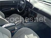 Usado VW Passat Comfortline 125 CV (91 kW) 1998 Gris / plata Familiar