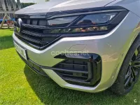 Usado VW Touareg R-line 231 CV (169 kW) 2021 Gris / plata SUV