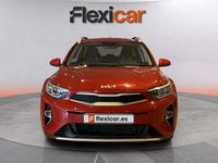 Usado Kia Stonic 84 CV (61 kW) 2023 Burdeos SUV