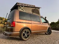 Usado VW Multivan Highline 180 CV (132 kW) 2010 Marrón Monovolumen