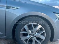 Usado Renault Talisman Business 120 CV (88 kW) 2019 Gris / plata Familiar