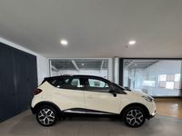 Usado Renault Captur Intens 120 CV (88 kW) 2017 Beige SUV