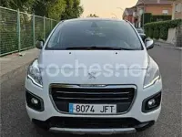 Usado Peugeot 3008 Style 120 CV (88 kW) 2015 Blanco Familiar