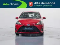 Usado Toyota Yaris Hybrid 75 CV (55 kW) 2018 Rojo Berlina