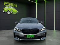 Usado BMW 120 Comfort Edition 178 CV (130 kW) 2024 Gris / plata Utilitario