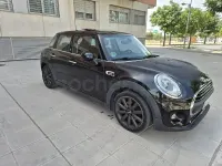 Usado Mini One D 95 CV (69 kW) 2018 Negro Utilitario
