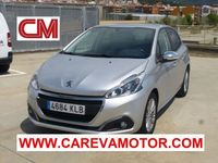 Usado Peugeot 208 Style 82 CV (60 kW) 2018 Gris metalizado Utilitario