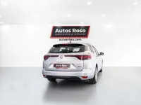 Usado Renault Mégane GrandTour Zen 140 CV (102 kW) 2021 Plateado Familiar
