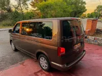 Usado VW Multivan Comfortline 140 CV (102 kW) 2011 Marrón Monovolumen