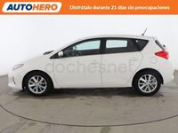 Usado Toyota Auris Active 125 CV (91 kW) 2015 Blanco Berlina