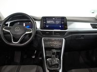 Usado VW T-Roc Life 150 CV (110 kW) 2024 Plata pirita (metalizado) SUV