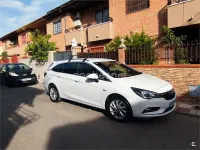 Usado Opel Astra Dynamic 136 CV (100 kW) 2018 Blanco Familiar